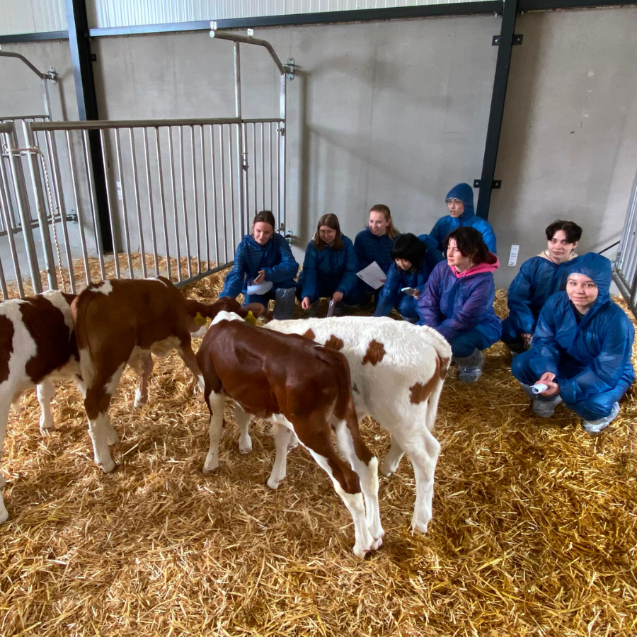 Aeres MBO Barneveld ontvangt WUR-studenten Animal Sciences